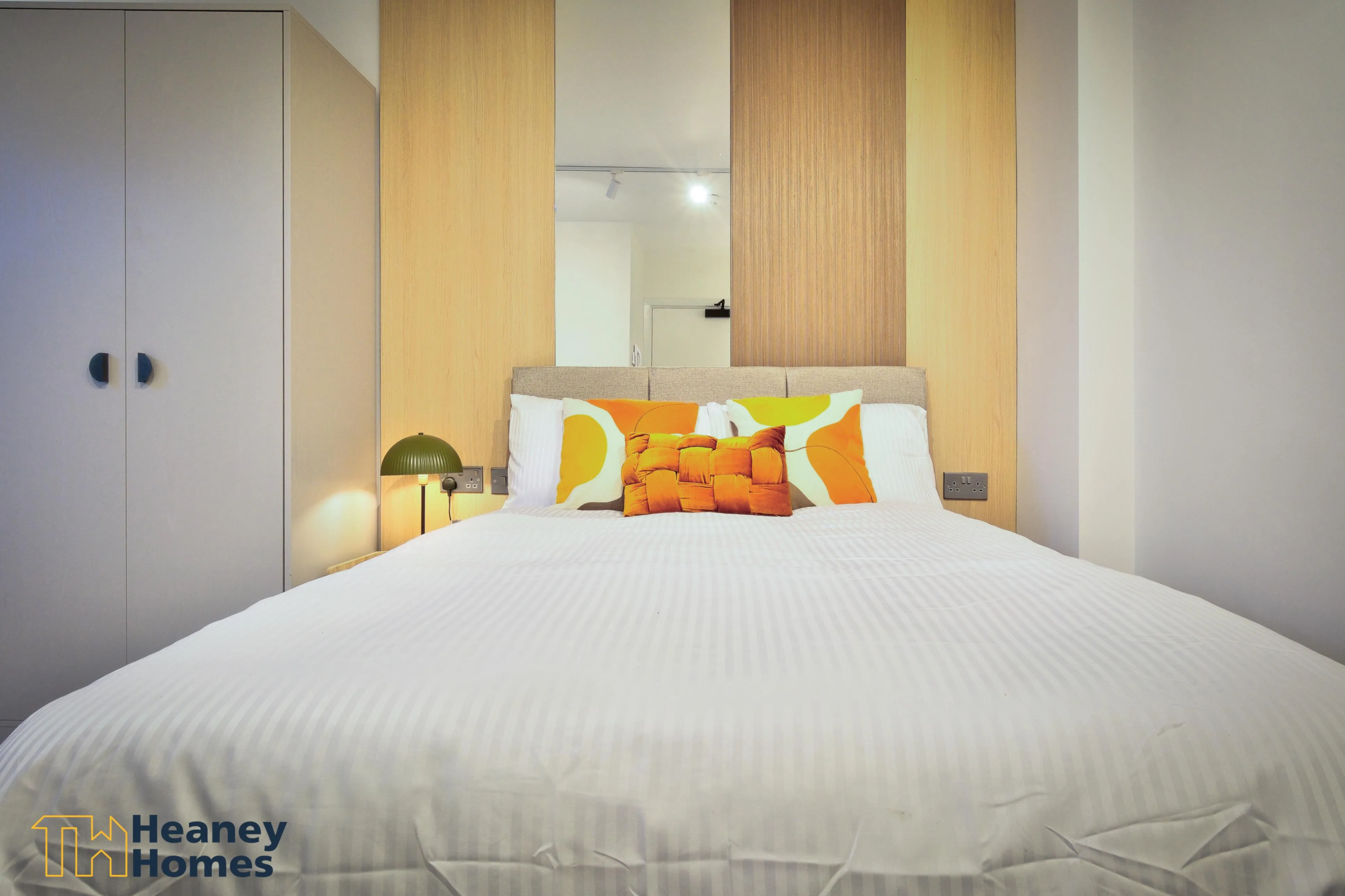 North Bridge Street – Bedroom 19 -6